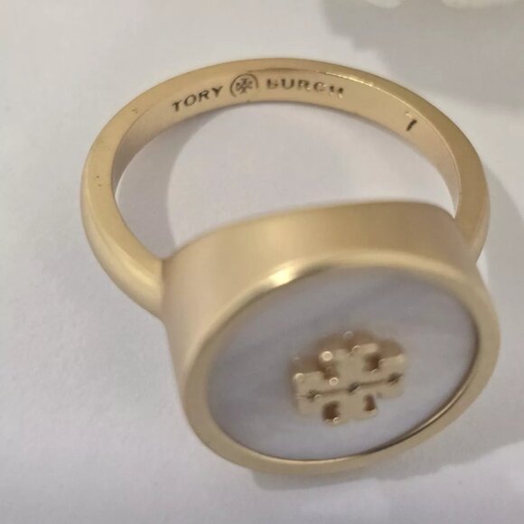 Tory Burch Mother Of Pearl And Logo Ring Size 7 - Picture 5 of 12